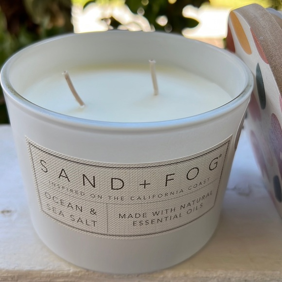 Ocean & Sea Salt Scented Candle - Picture 6 of 14